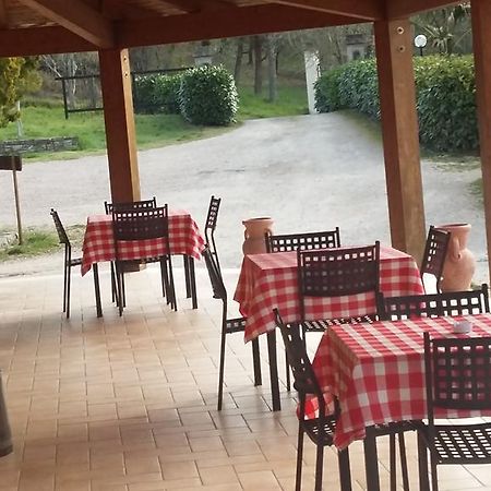 Вилла Agriturismo Poponi Тоди Экстерьер фото
