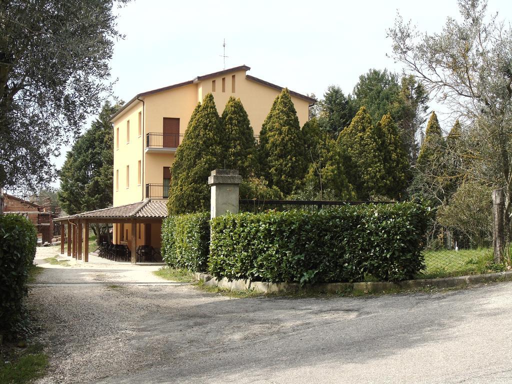 Вилла Agriturismo Poponi Тоди Экстерьер фото